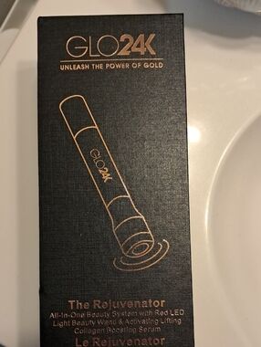 GLO24K The Rejuvenator Beauty Wand - Black & Gold